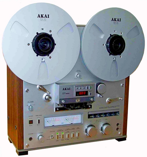 Akai GX 625